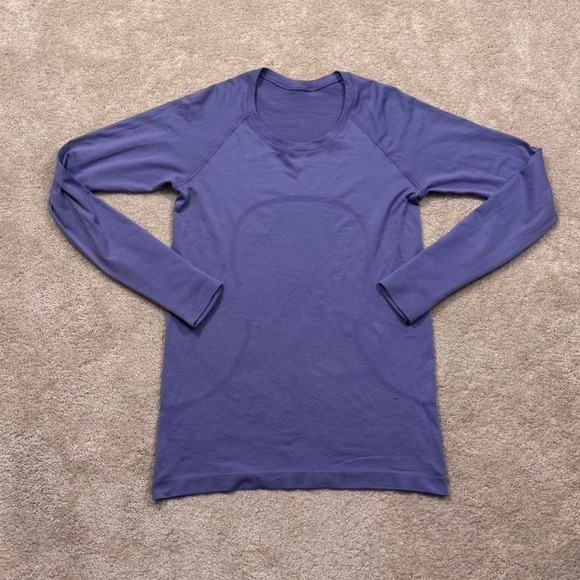 Lululemon Swiftly Tech Long Sleeve Crew in Violet Viola Size 8 - Picture 1 of 6